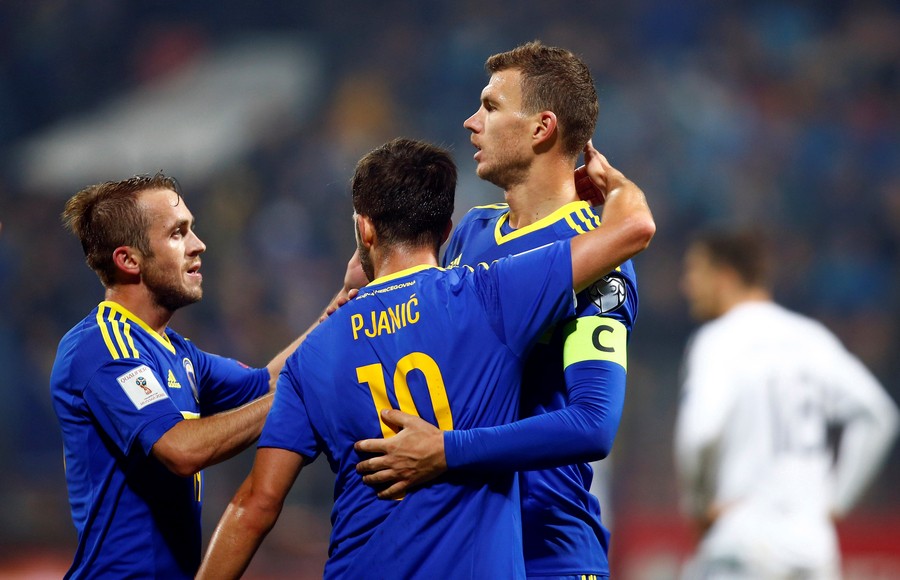 关于波黑主场小胜希腊，小组形势逐渐好转的信息