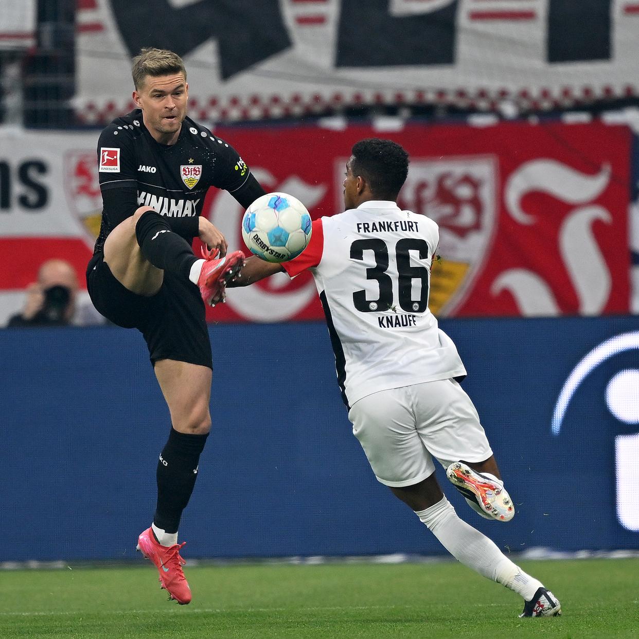 关于汉堡不敌斯图加特，遭受惨败的信息