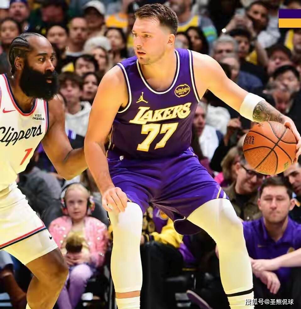 快船翻盘山西队,东契奇点燃赛场 快船翻盘山西队,东契奇点燃赛场