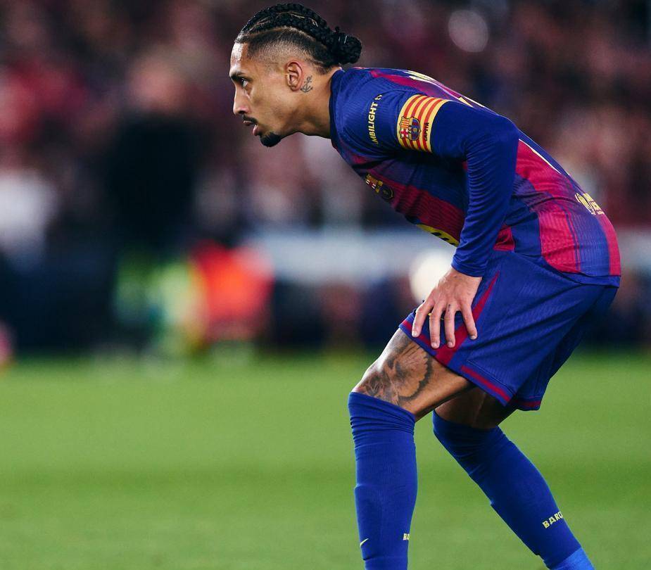 希腊翻盘巴萨，马丁内利带队取胜