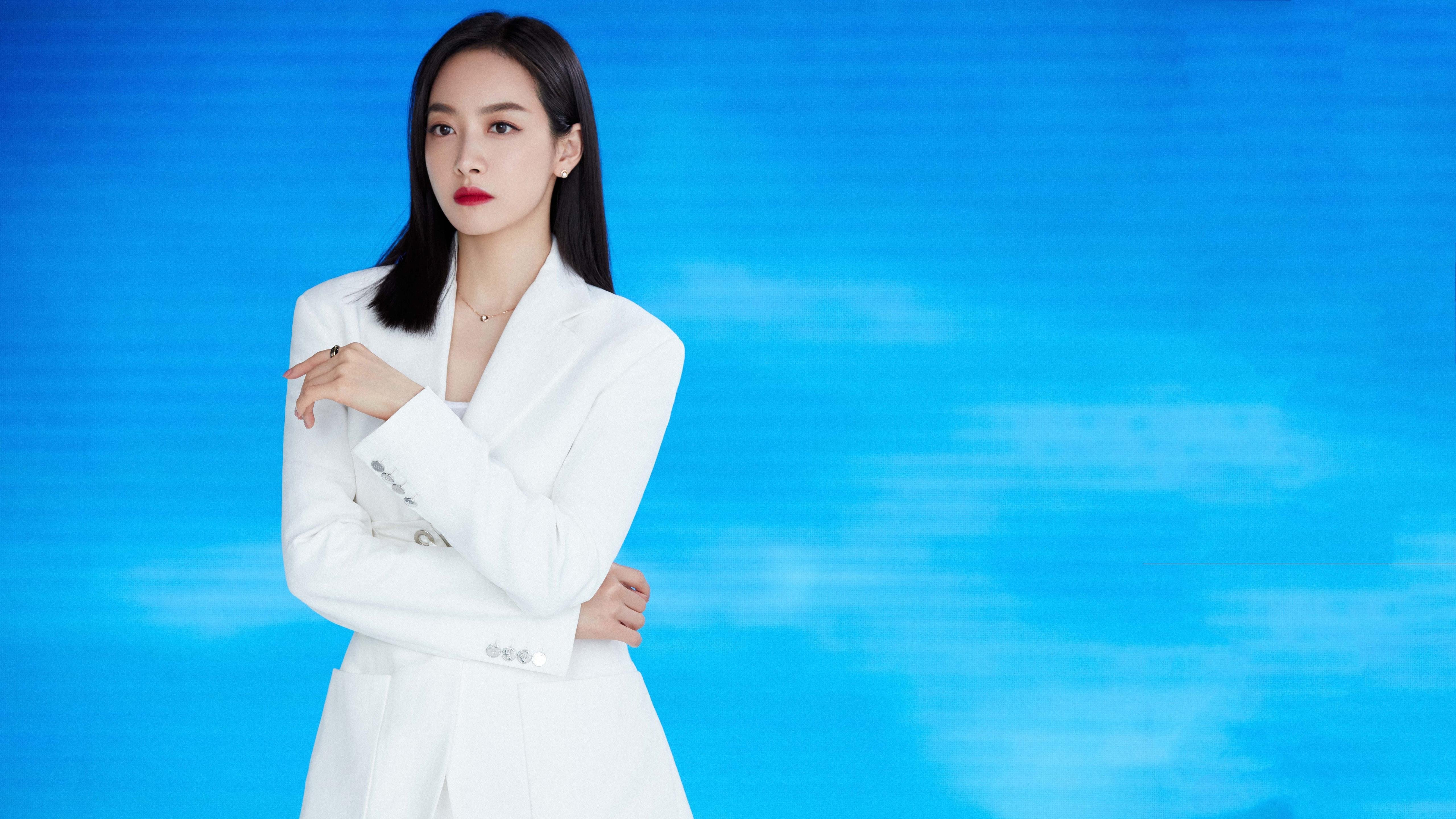 沙漠雄狮的补时獠牙，楚阿梅尼擎起阿尔及利亚的非洲之光