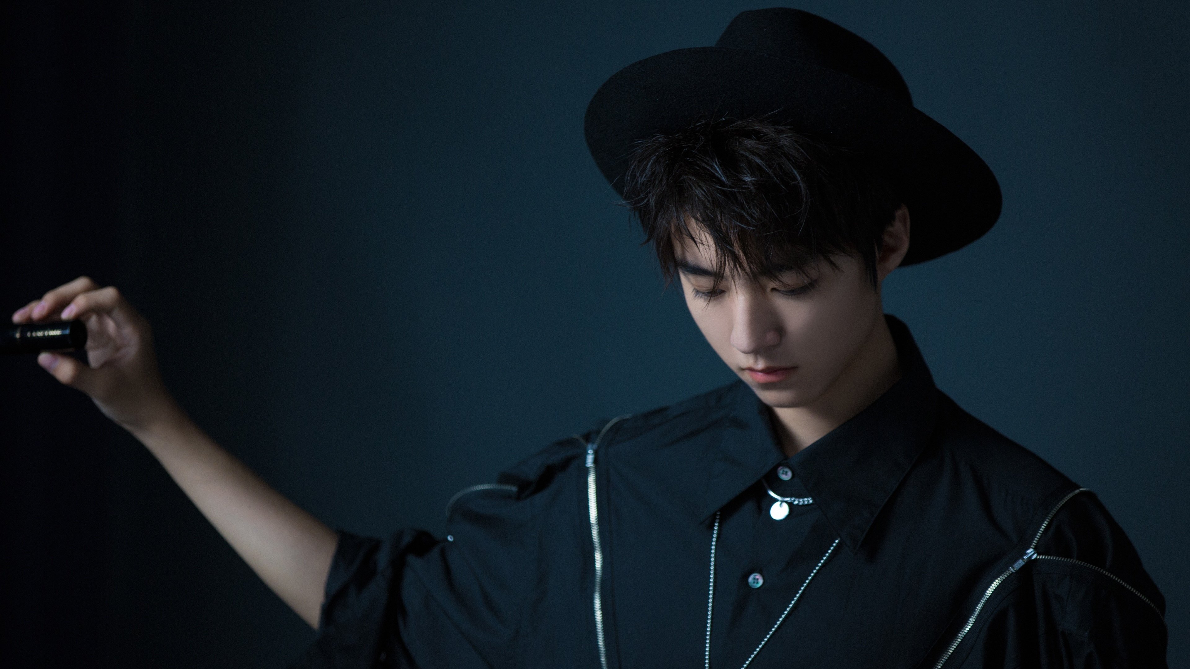 开云体育入口-平行世界里的一夜，本泽马爆发与委内瑞拉击溃阿根廷的足球启示