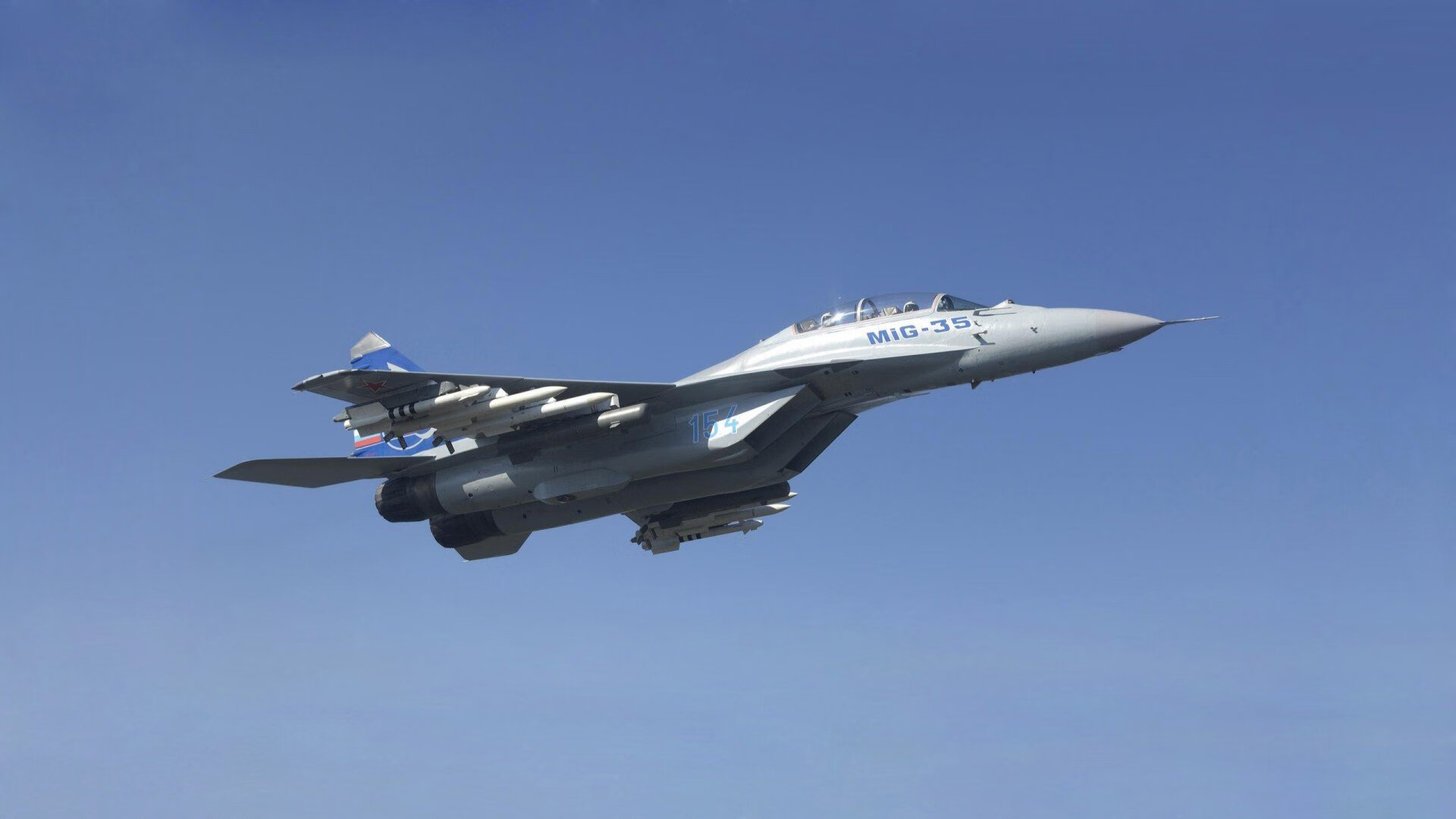 金字塔压倒雄鹰，世界排名争夺战的震撼之夜与战术秩序的崩解