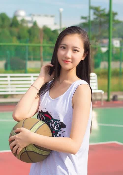 2026世界杯豪门对决，智利碾压丹麦，德布劳内致命一击，临场调整书写唯一传奇